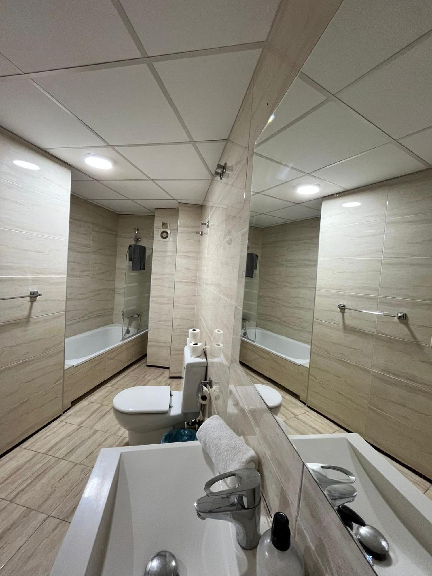 El Torcal Luxury Apartment With Free Parking Málaga Eksteriør billede